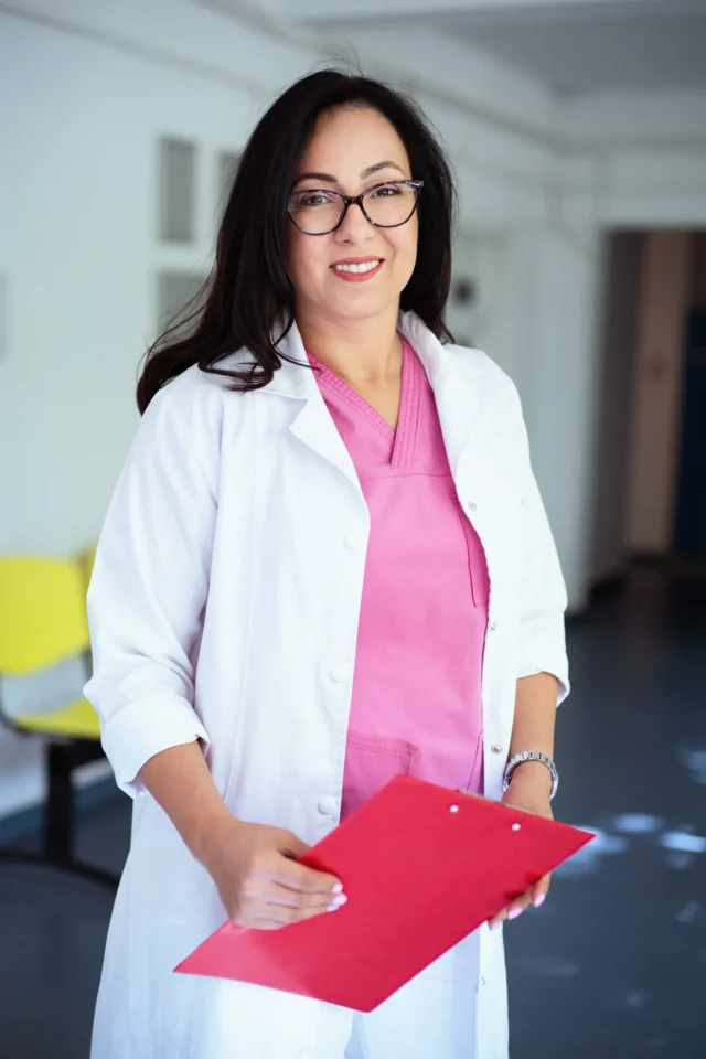https://policlinicababanovac.ro/wp-content/uploads/2025/09/DSC09494_result-640x960.webp